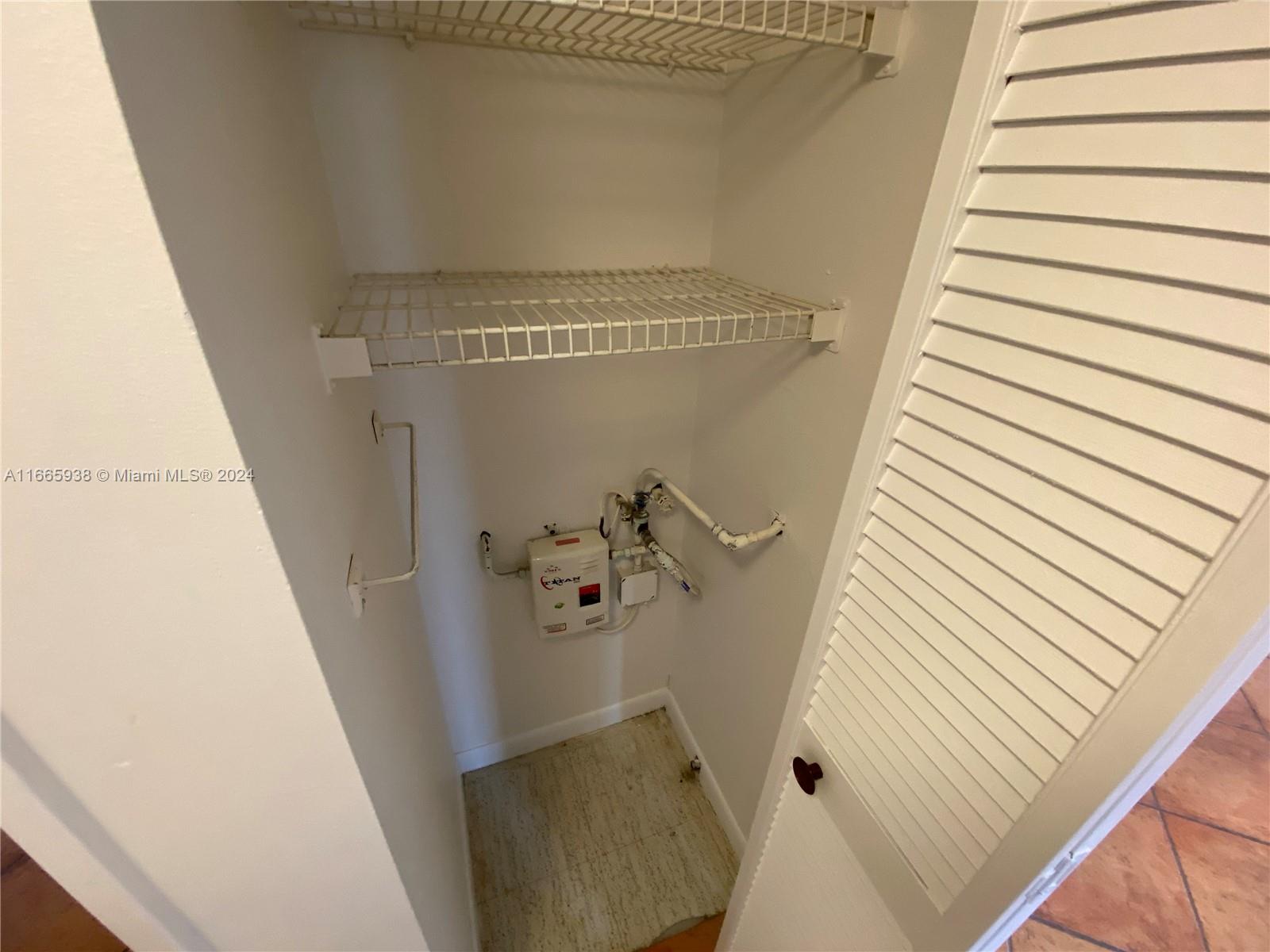 LAS BRISAS VILLAGE CONDO - Residential Lease