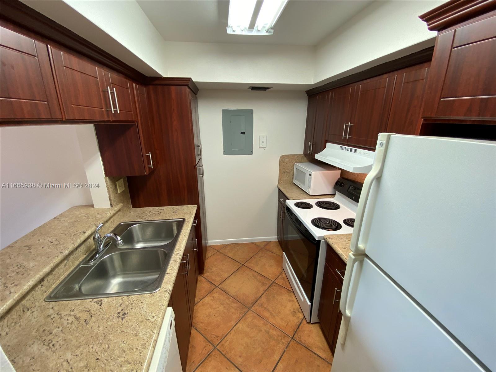 LAS BRISAS VILLAGE CONDO - Residential Lease