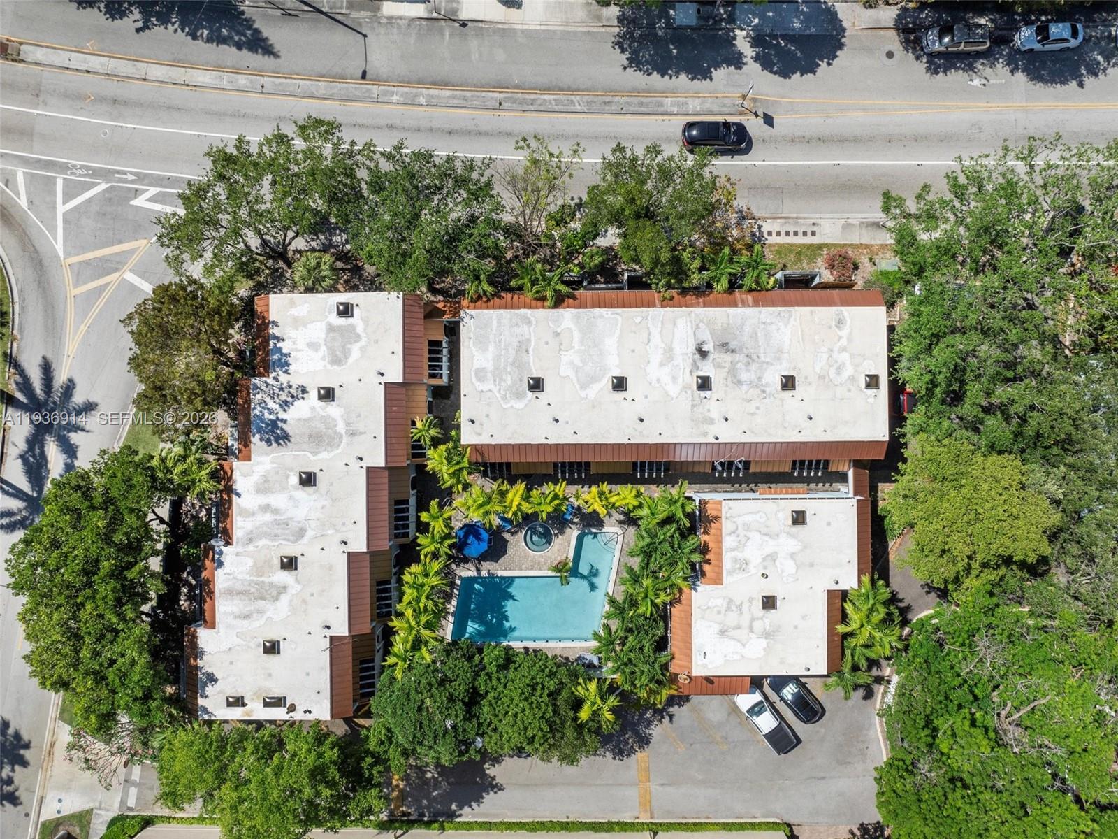 CORONA BAY TOWNHOUSES CON - Residential
