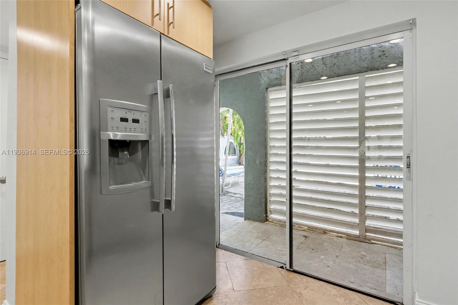 CORONA BAY TOWNHOUSES CON - Residential