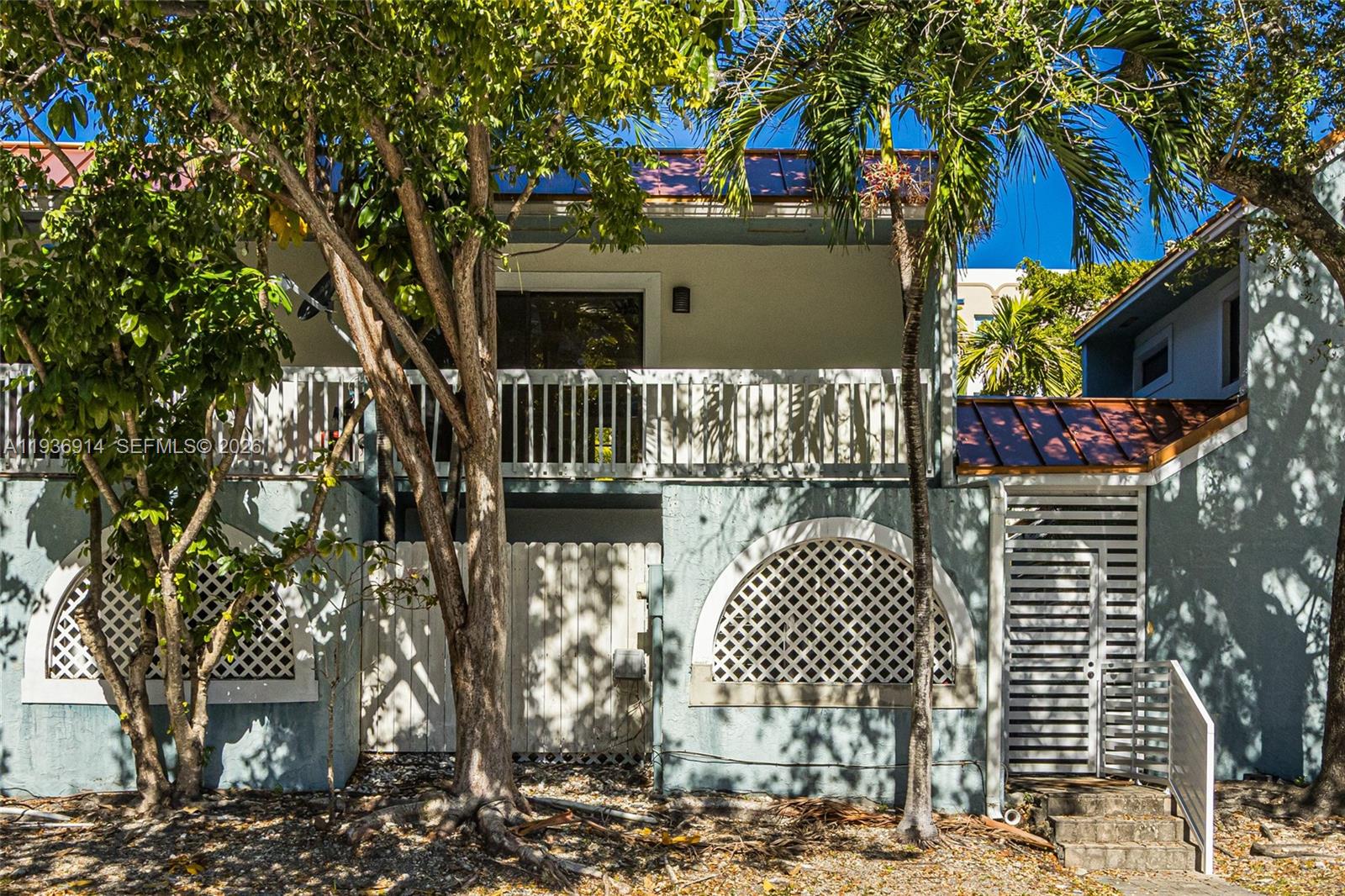 CORONA BAY TOWNHOUSES CON - Residential
