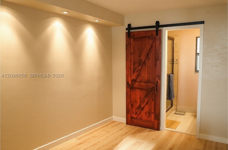 VALENCIA TOWNHOUSE CONDO - Residential Lease
