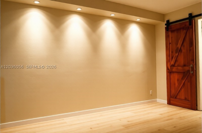 VALENCIA TOWNHOUSE CONDO - Residential Lease