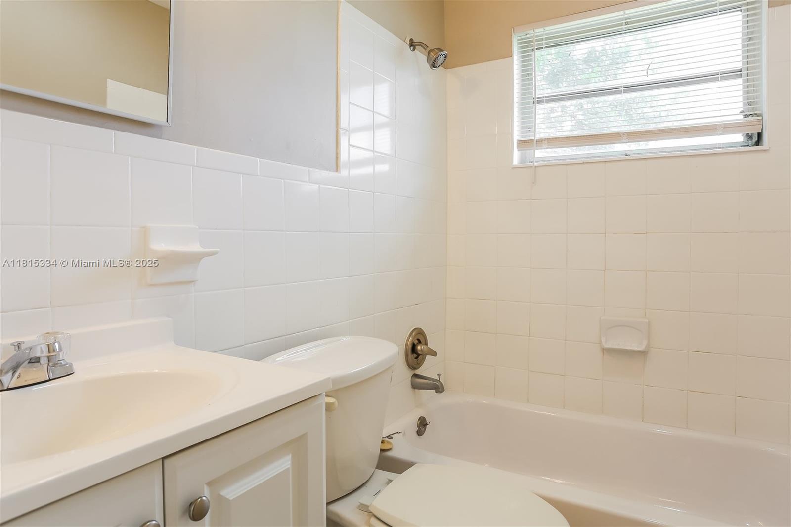 SANDERS PARK - Residential Lease
