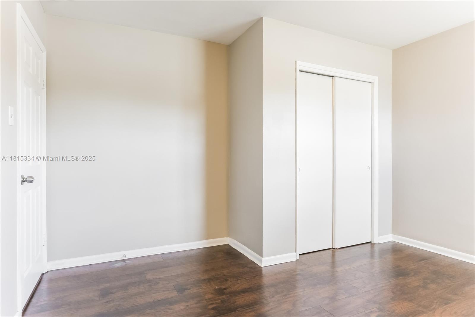 SANDERS PARK - Residential Lease