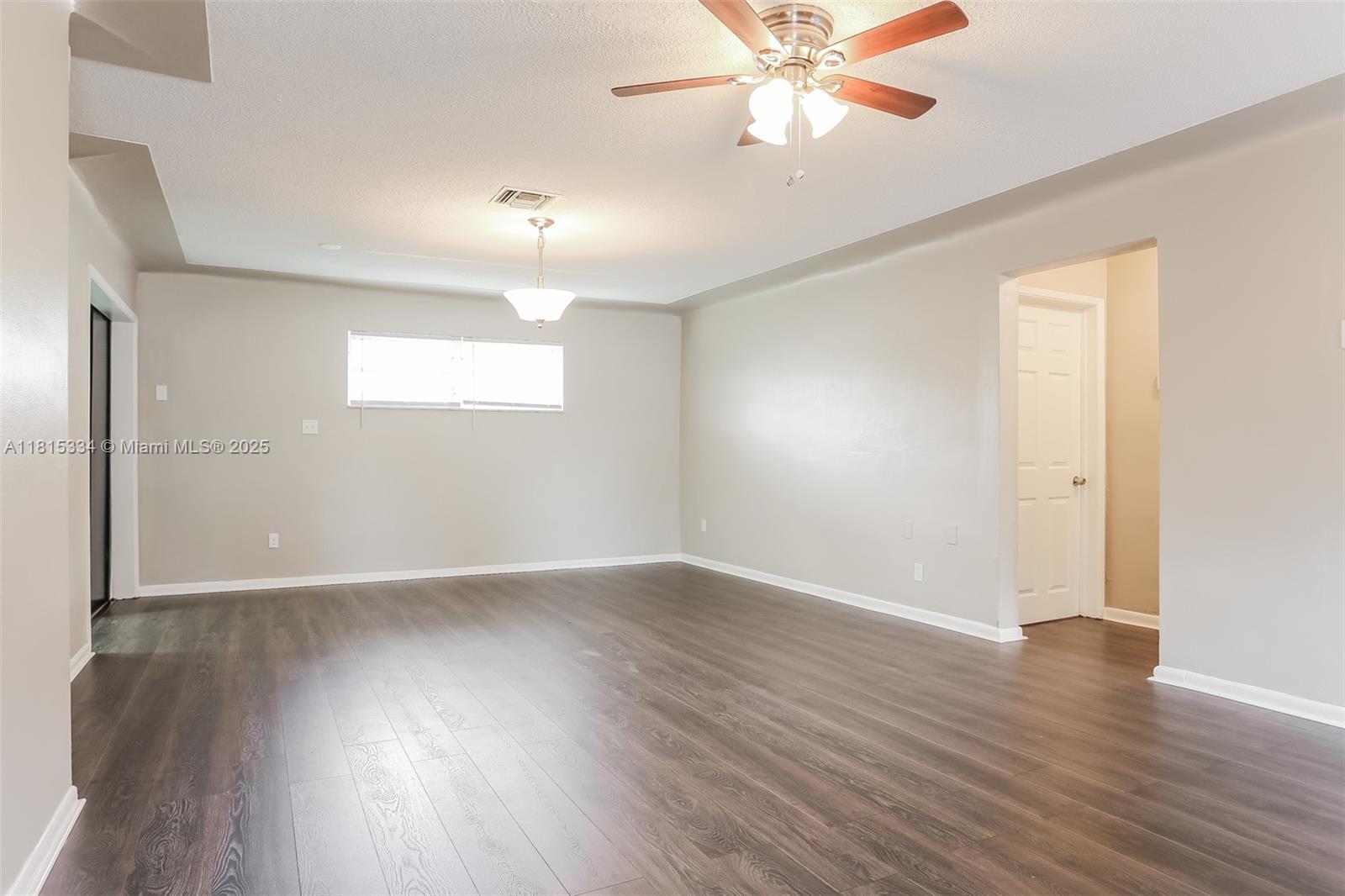 SANDERS PARK - Residential Lease
