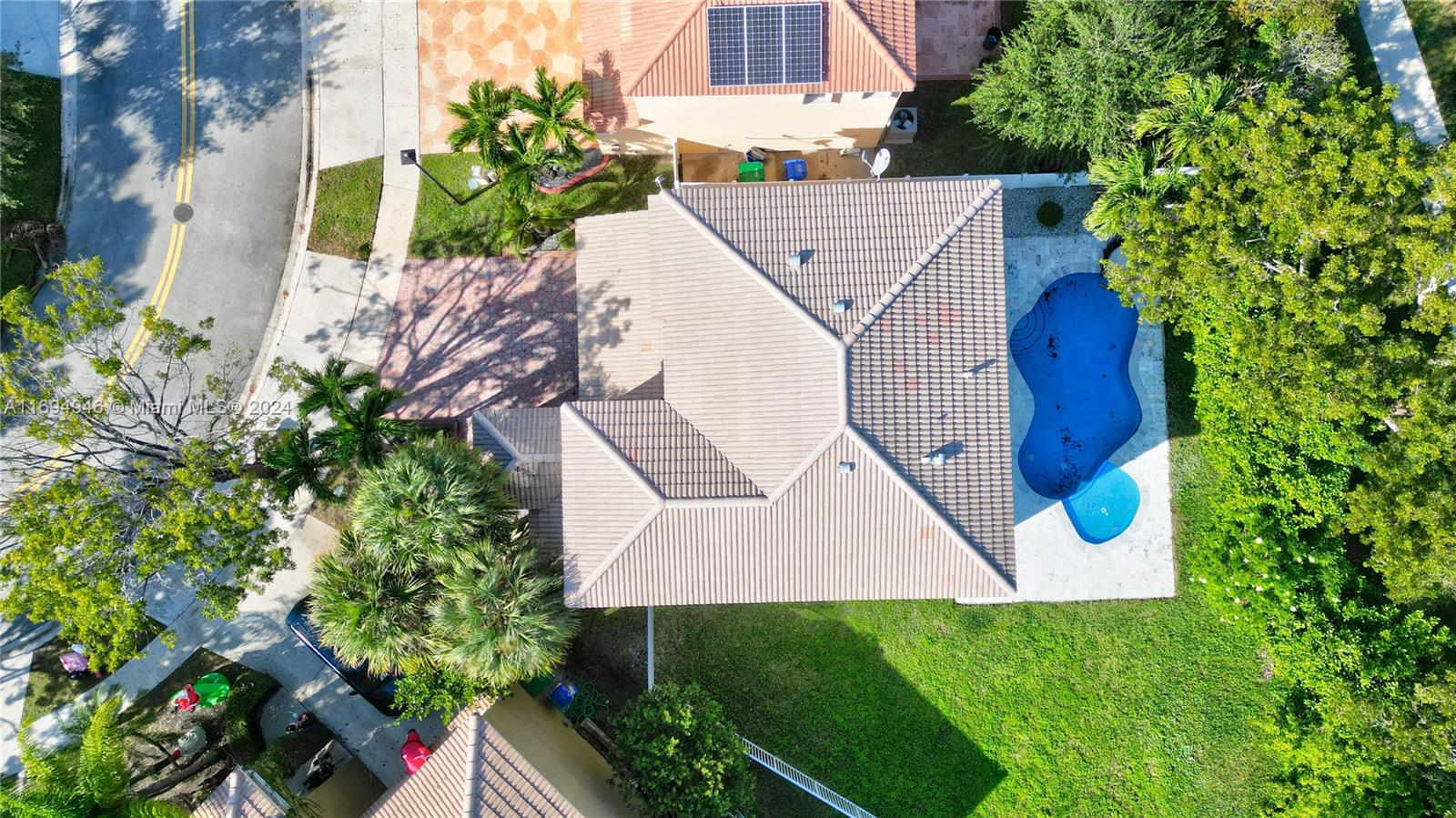 RIVIERA ISLES III - Residential Lease