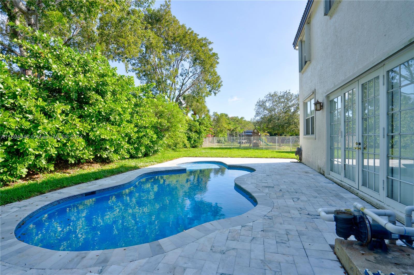 RIVIERA ISLES III - Residential Lease