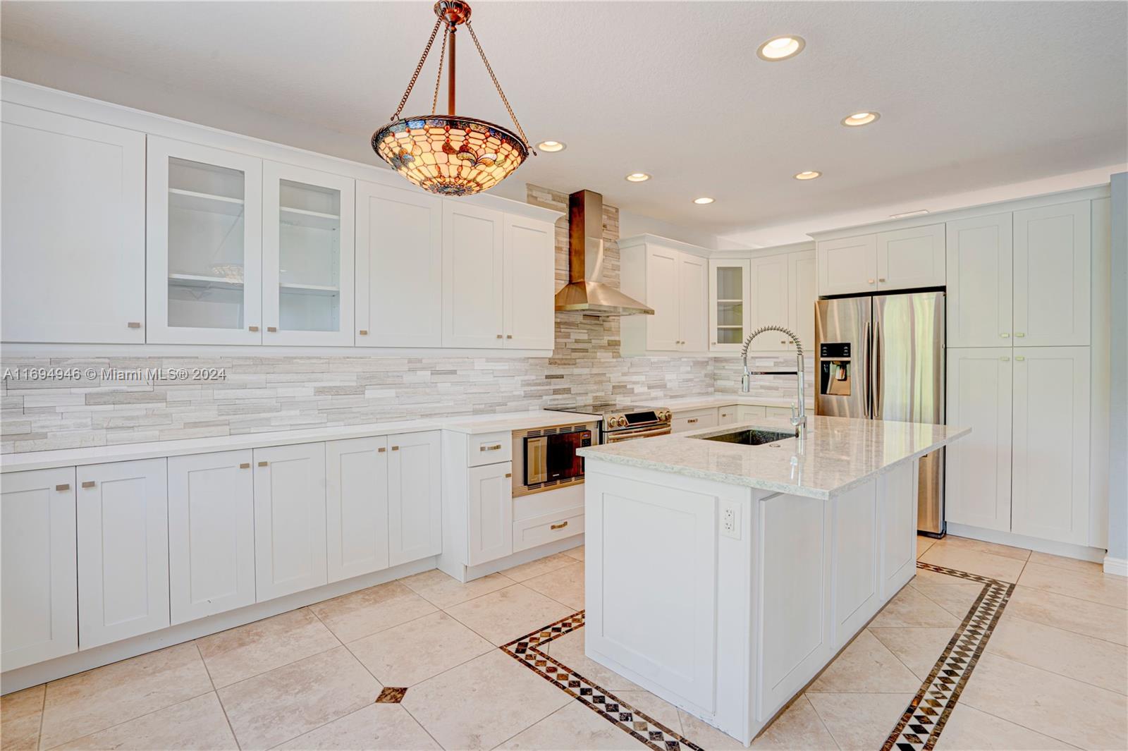 RIVIERA ISLES III - Residential Lease