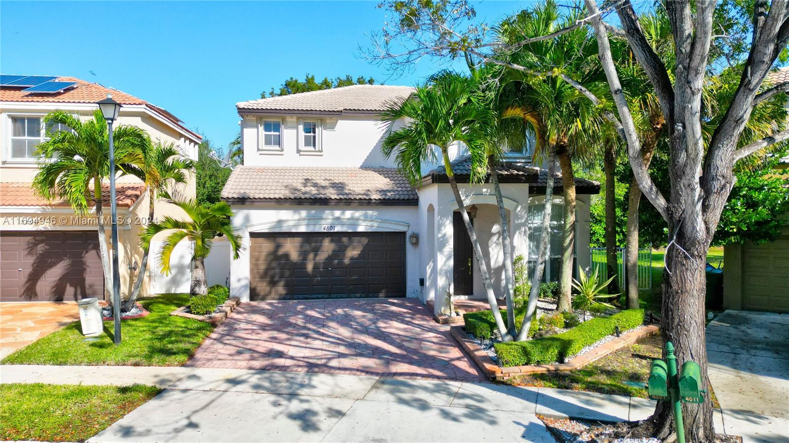 RIVIERA ISLES III - Residential Lease