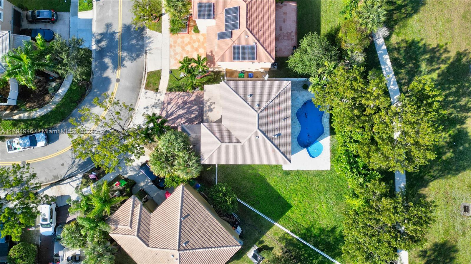 RIVIERA ISLES III - Residential Lease