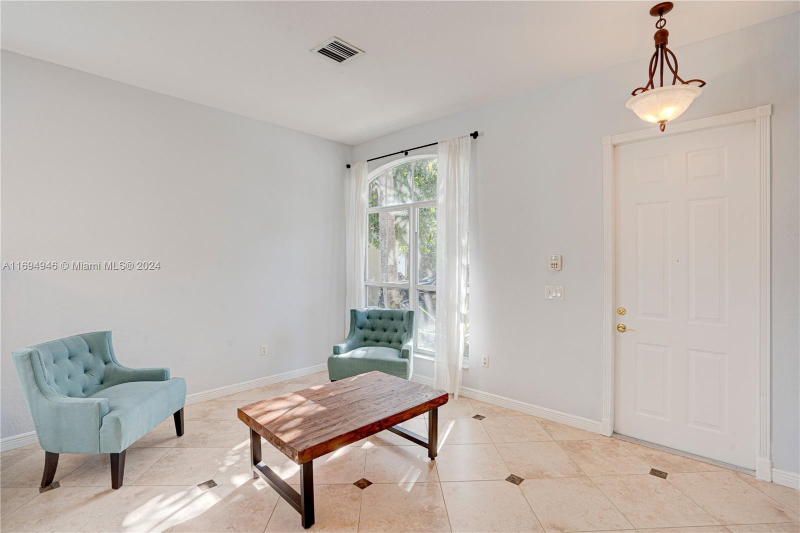 RIVIERA ISLES III - Residential Lease