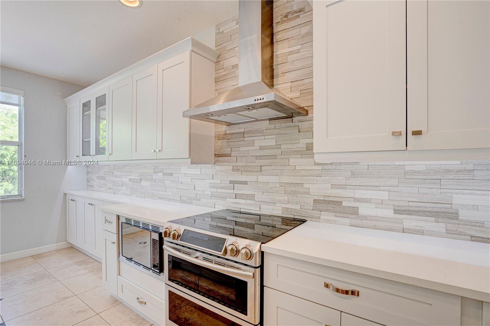 RIVIERA ISLES III - Residential Lease