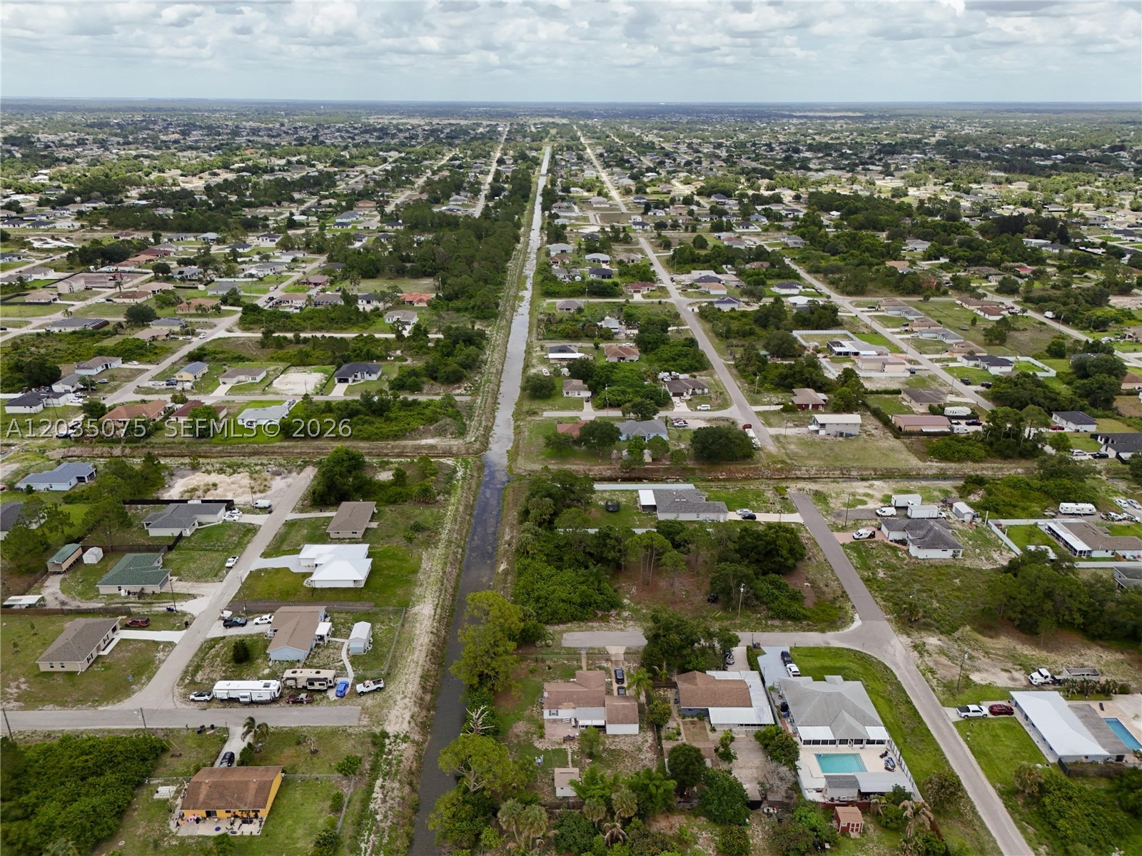 LEHIGH ACRES - Land