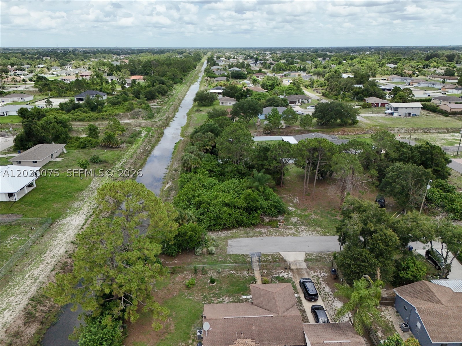 LEHIGH ACRES - Land