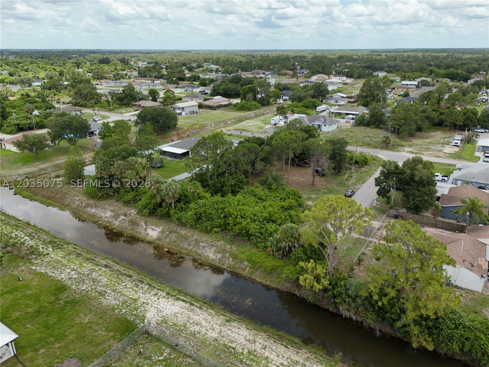 LEHIGH ACRES - Land