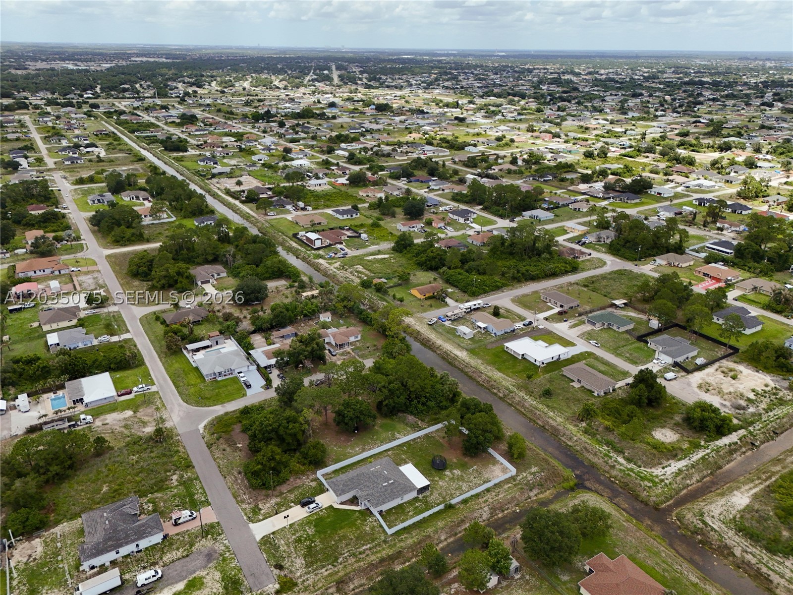LEHIGH ACRES - Land