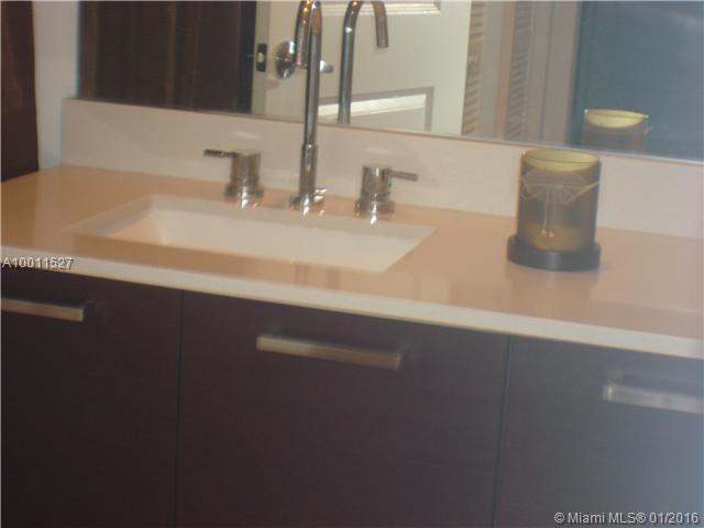 GALLERY ART CONDO - Residential Lease