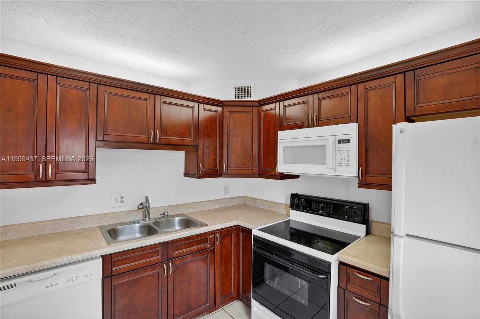 SOMERSET NO 1 CONDO - Residential