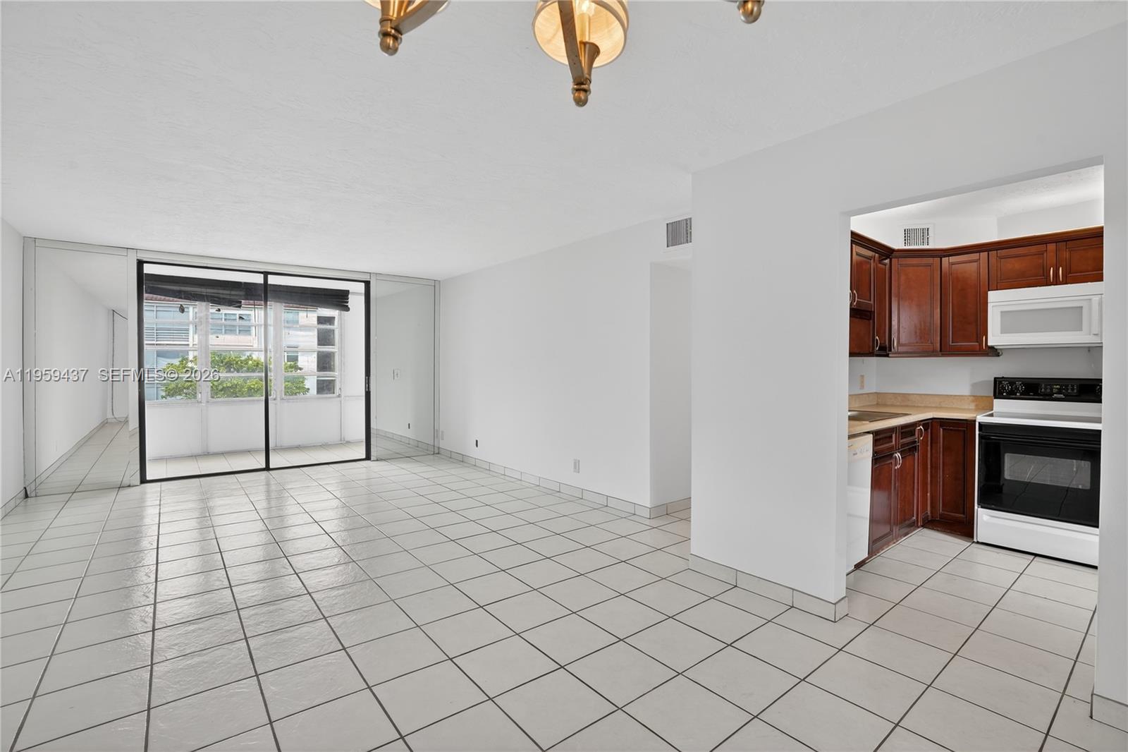 SOMERSET NO 1 CONDO - Residential
