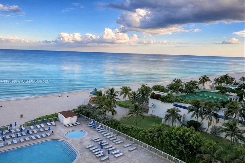 One of the few larger studios with ocean and city views, in the famous Marco Polo located in Sunny Isles just down from the Lehman Causeway bridge, minutes from the Aventura Mall. Enjoy the sea view and partial view of the city every day from the window of this spacious and fully furnished apartment.Excellent location, investment opportunity, one of the few units authorized by the city to be rented annually. HOA includes all amenities, beach service, water, internet, cable, WiFi, electricity, 24-hour valet parking and insurance. Be the owner of a space to come and vacation and with the benefit of being able to rent it yourself. In the condo you will find cafes, restaurants, nail salons, pizza shops, boutiques, etc. (*) HOA Special assessment $362 for 10 years.