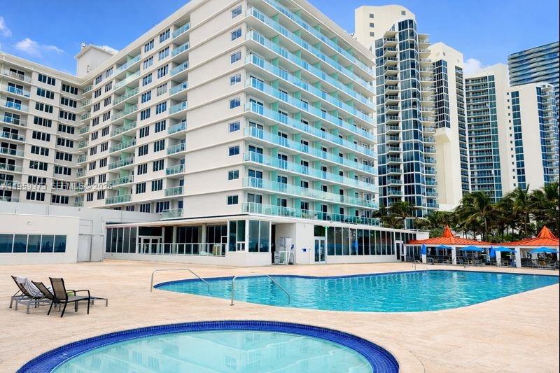 THE AVENTURA BEACH CLUB C - Residential