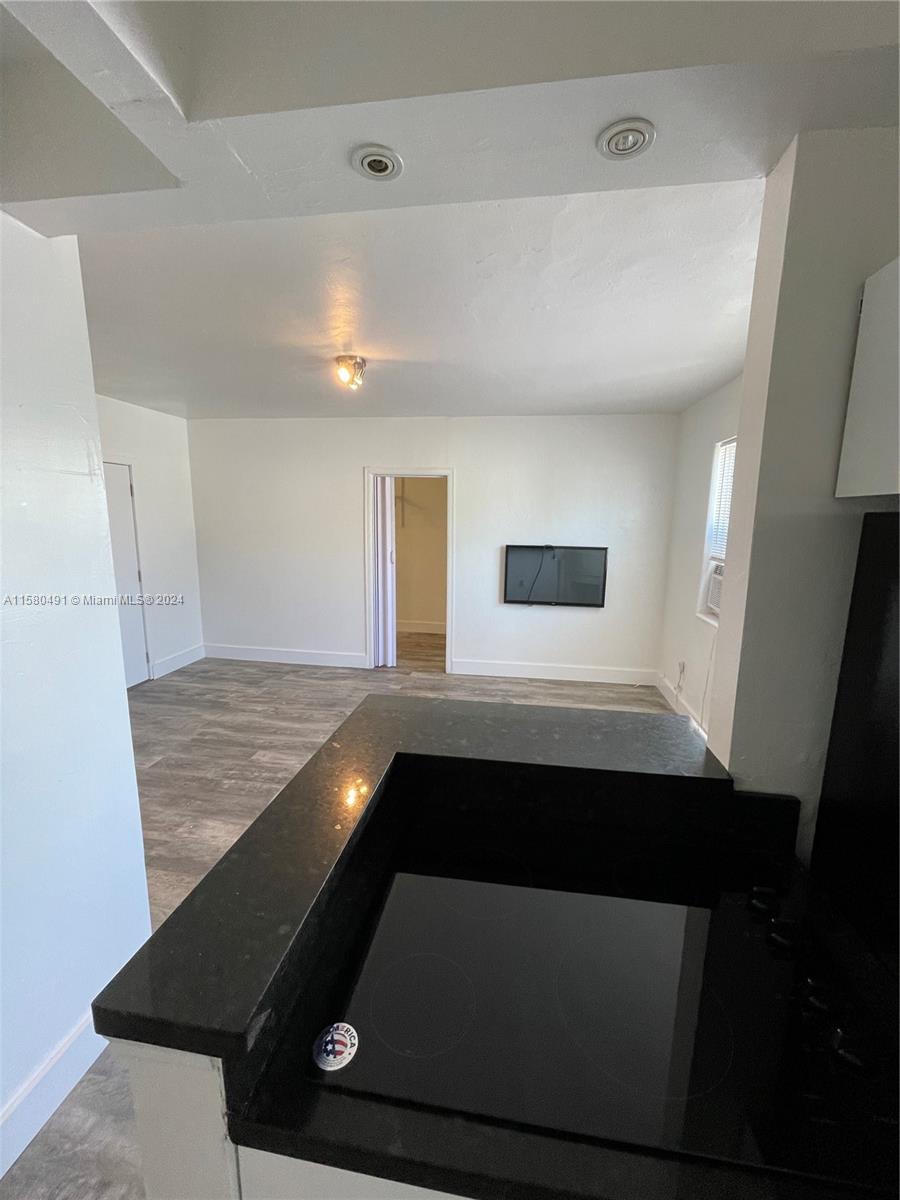 760 CONDO - Residential