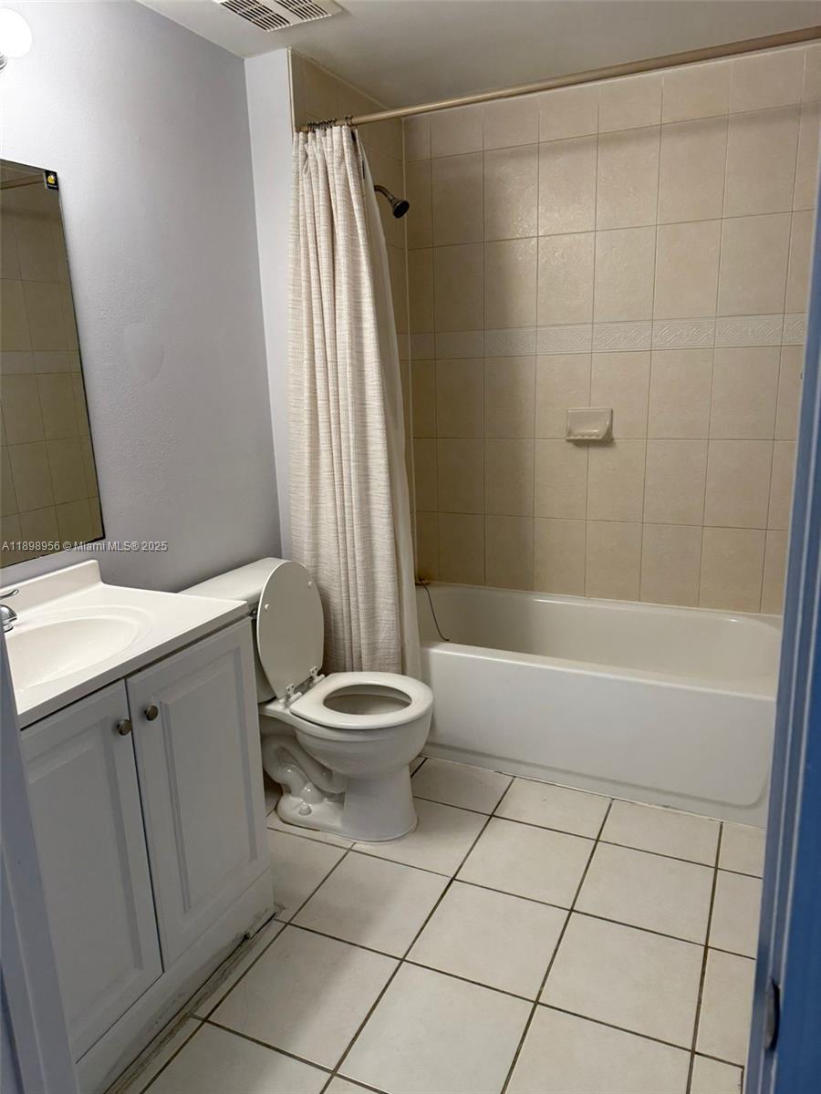 PARADISE POINTE CONDO - Residential