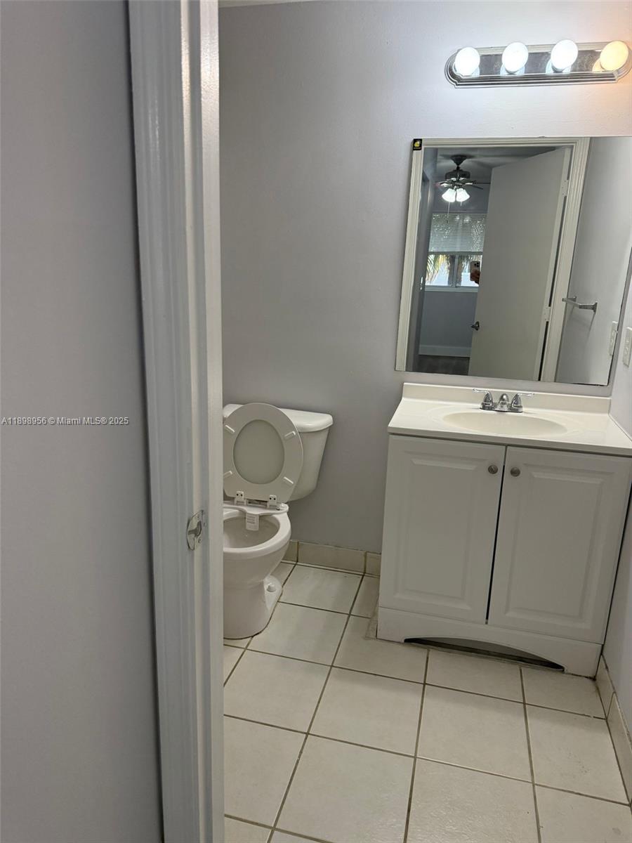 PARADISE POINTE CONDO - Residential