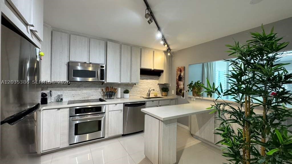 ROYAL EMBASSY CONDO - Residential Lease
