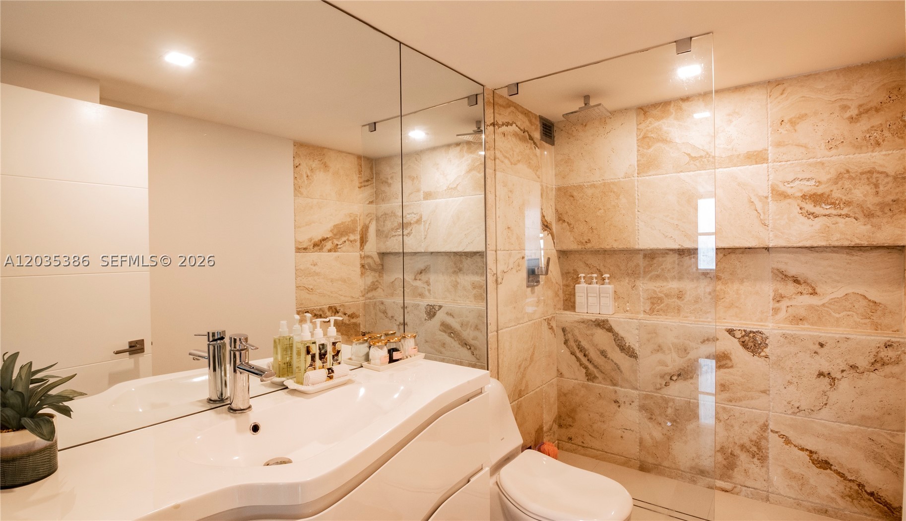 ROYAL EMBASSY CONDO - Residential Lease