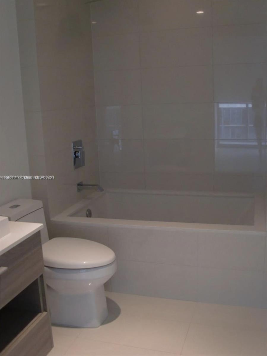 1300 S MIAMI AVENUE CONDO - Residential Lease