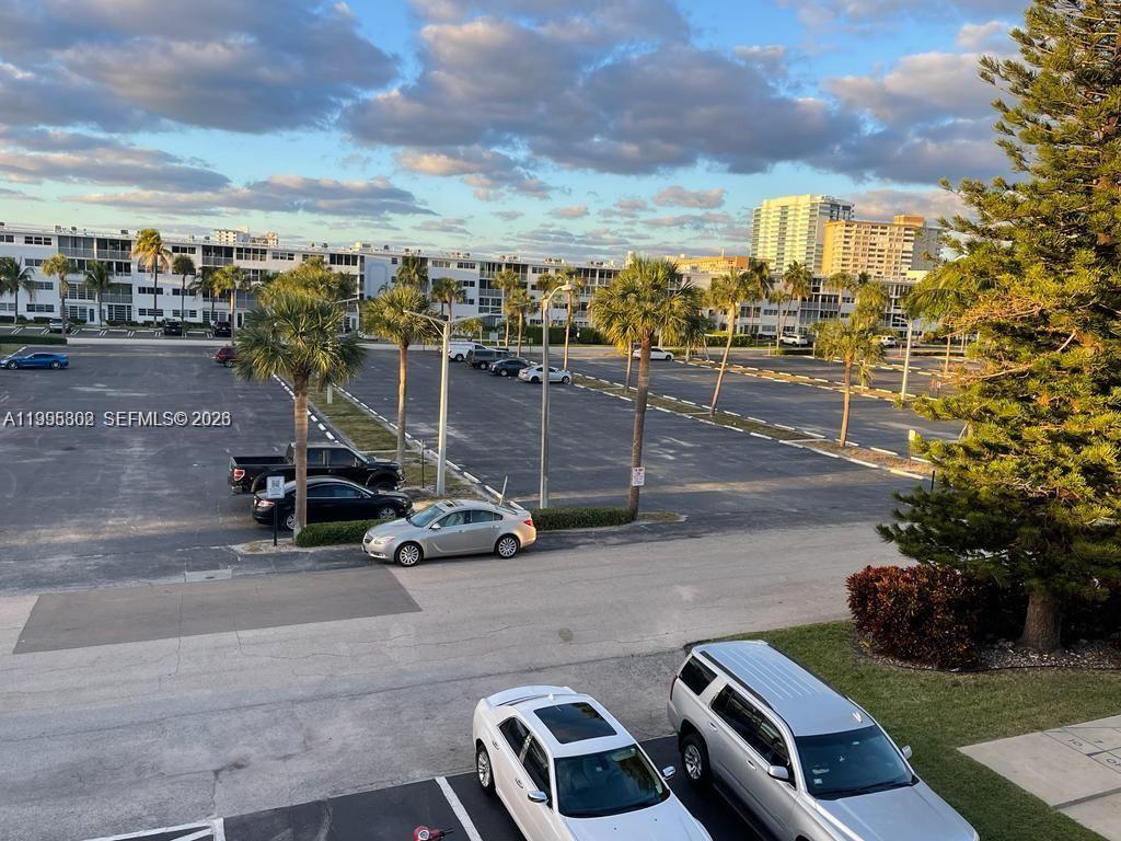 OCEANSIDE APARTMENTS CO-O - Residential