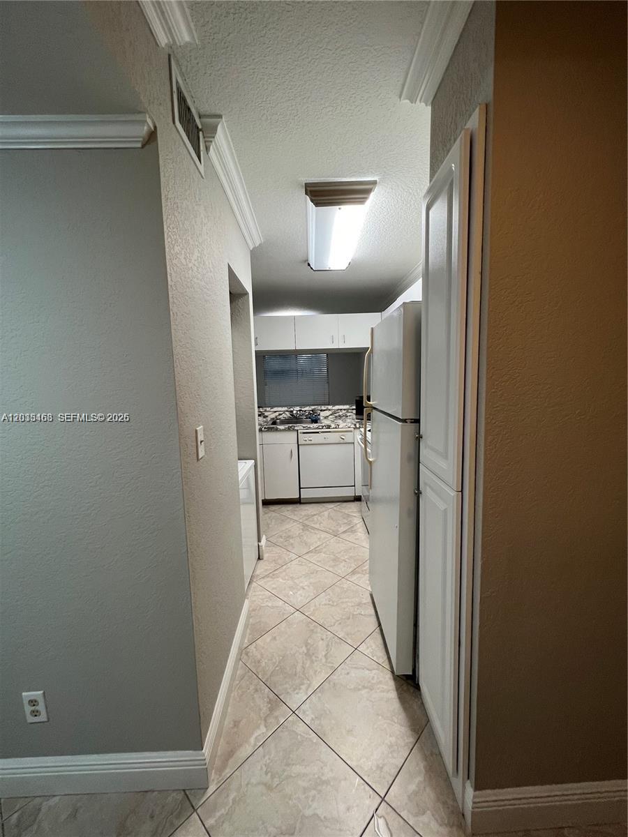 NAPOLI GARDENS AT CORAL S - Residential