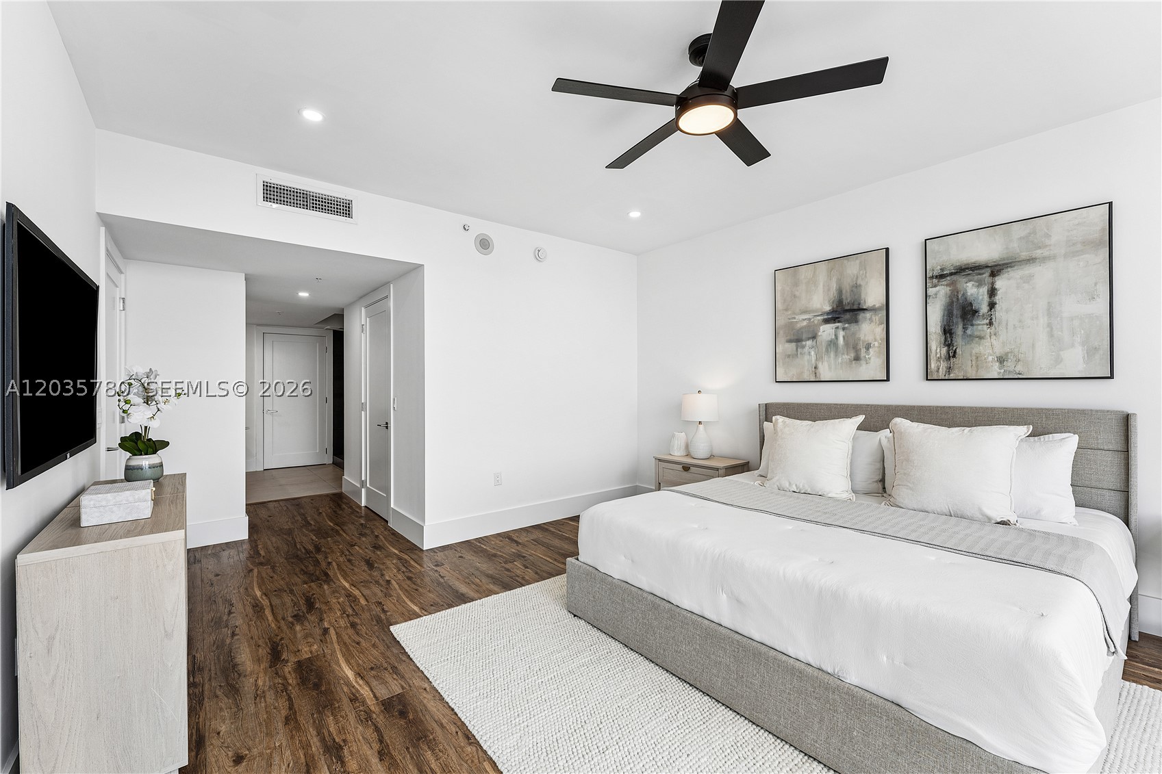 LAS OLAS RIVER HOUSE COND - Residential