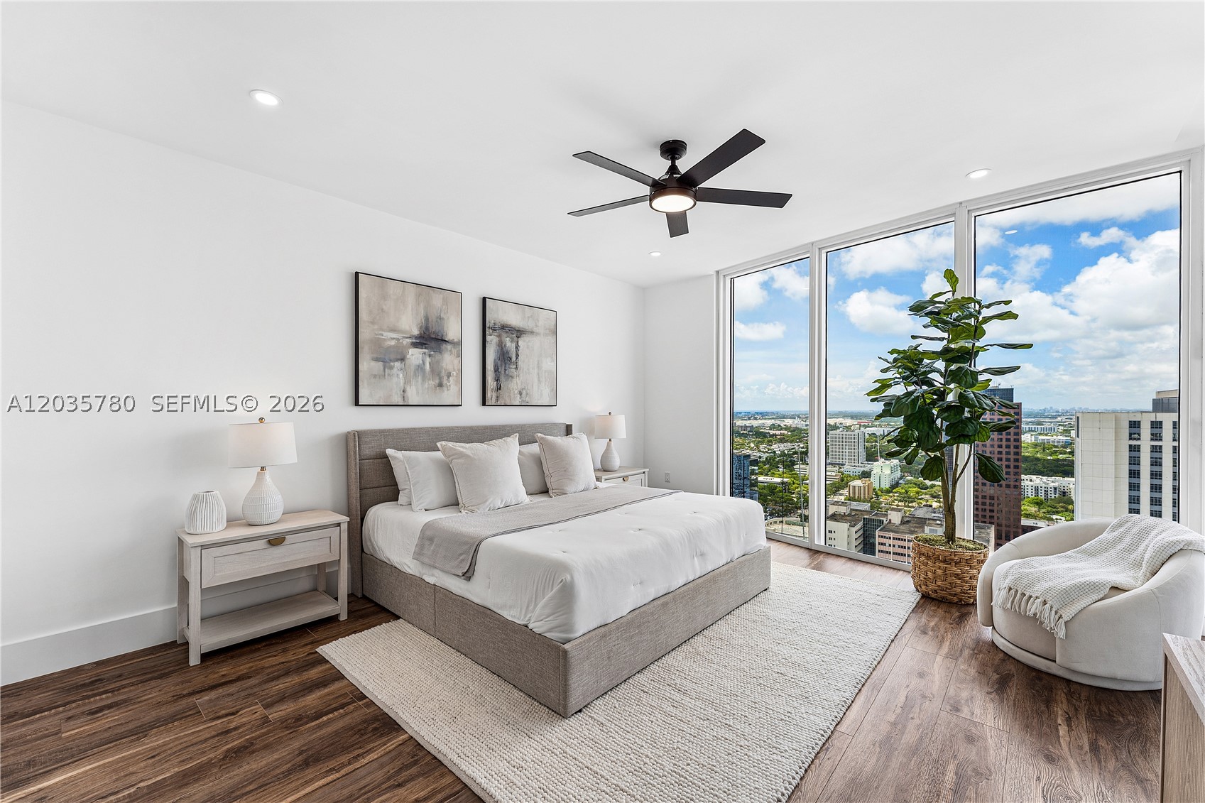 LAS OLAS RIVER HOUSE COND - Residential