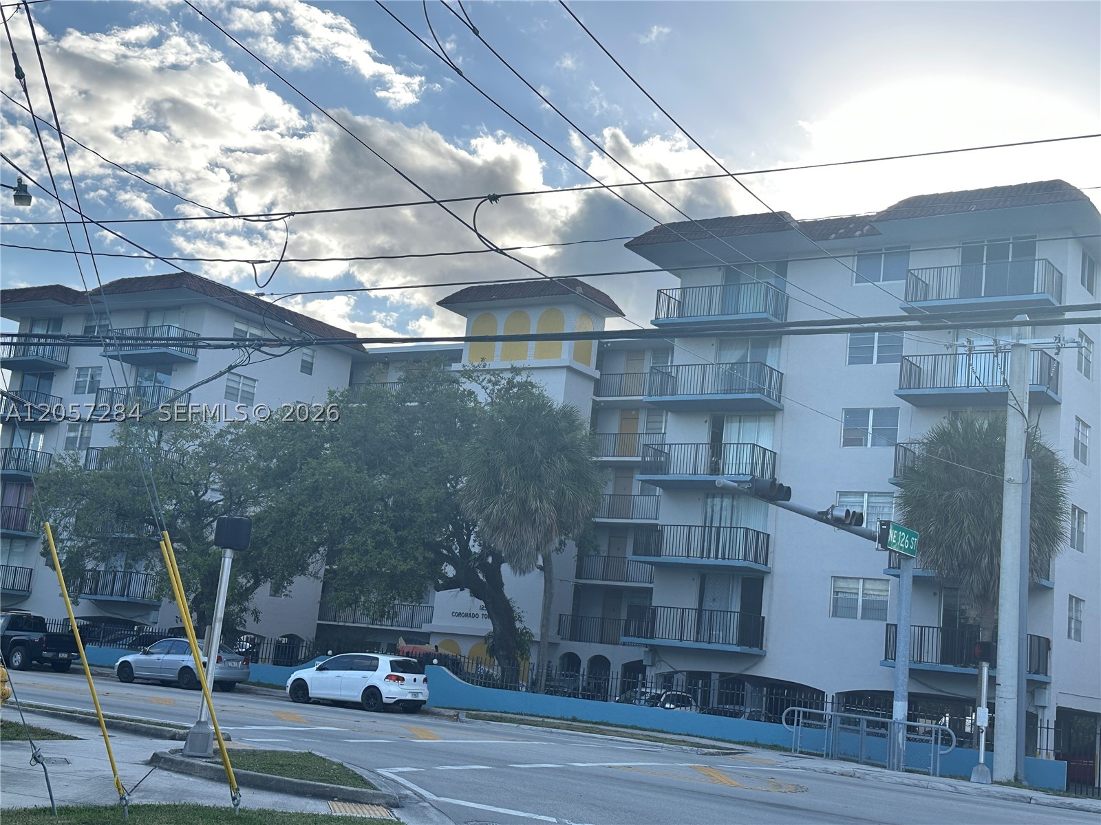 12590 CORONADO TOWERS CON - Residential