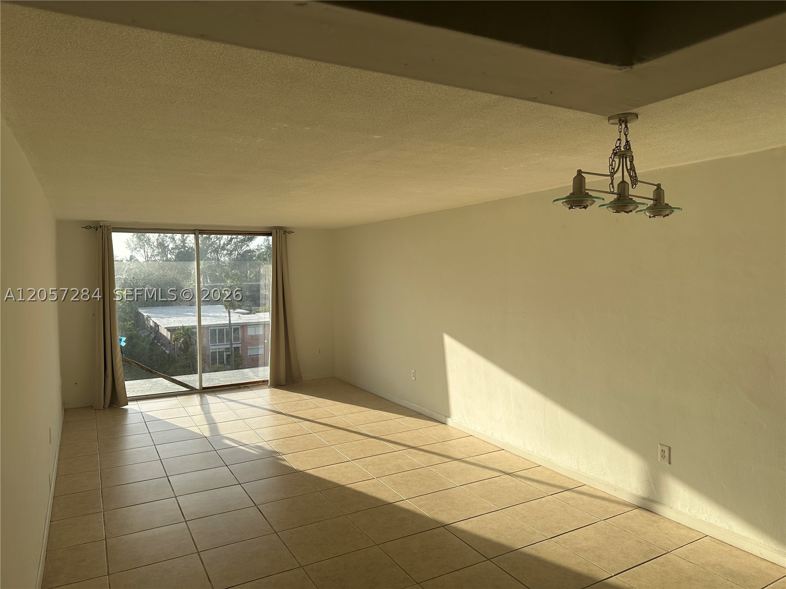 12590 CORONADO TOWERS CON - Residential