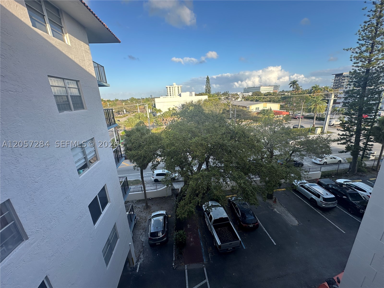 12590 CORONADO TOWERS CON - Residential