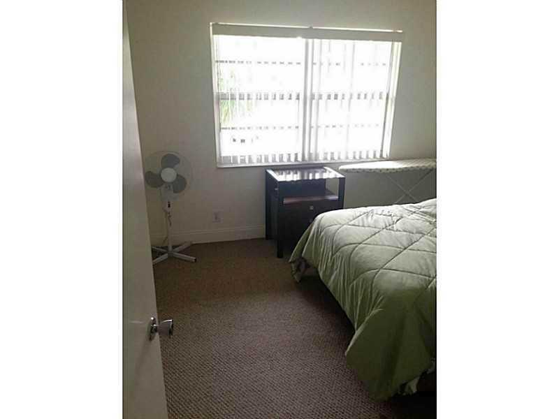 SHERWOOD SQUARE B CONDO - Residential Lease