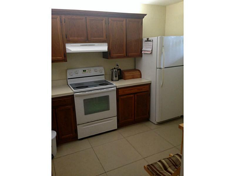 SHERWOOD SQUARE B CONDO - Residential Lease