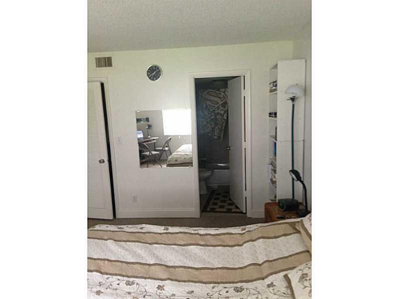 SHERWOOD SQUARE B CONDO - Residential Lease
