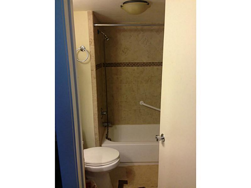 SHERWOOD SQUARE B CONDO - Residential Lease