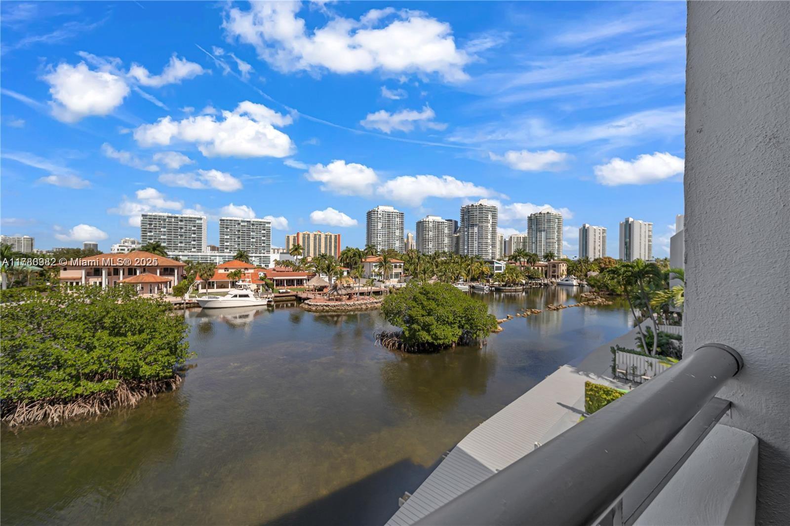 POINCIANA IS YT & RCQ CLU - Residential Lease