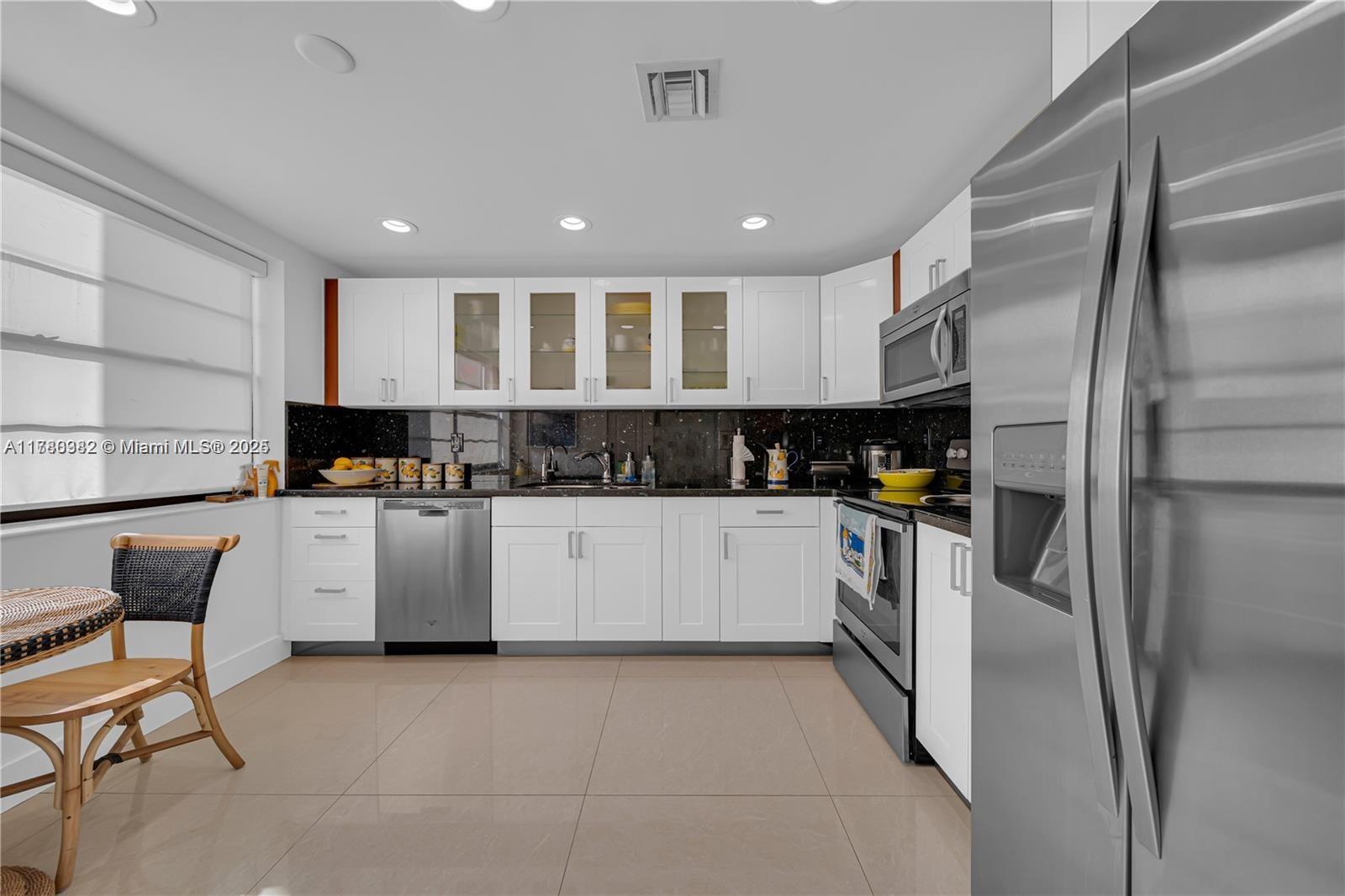 POINCIANA IS YT & RCQ CLU - Residential Lease