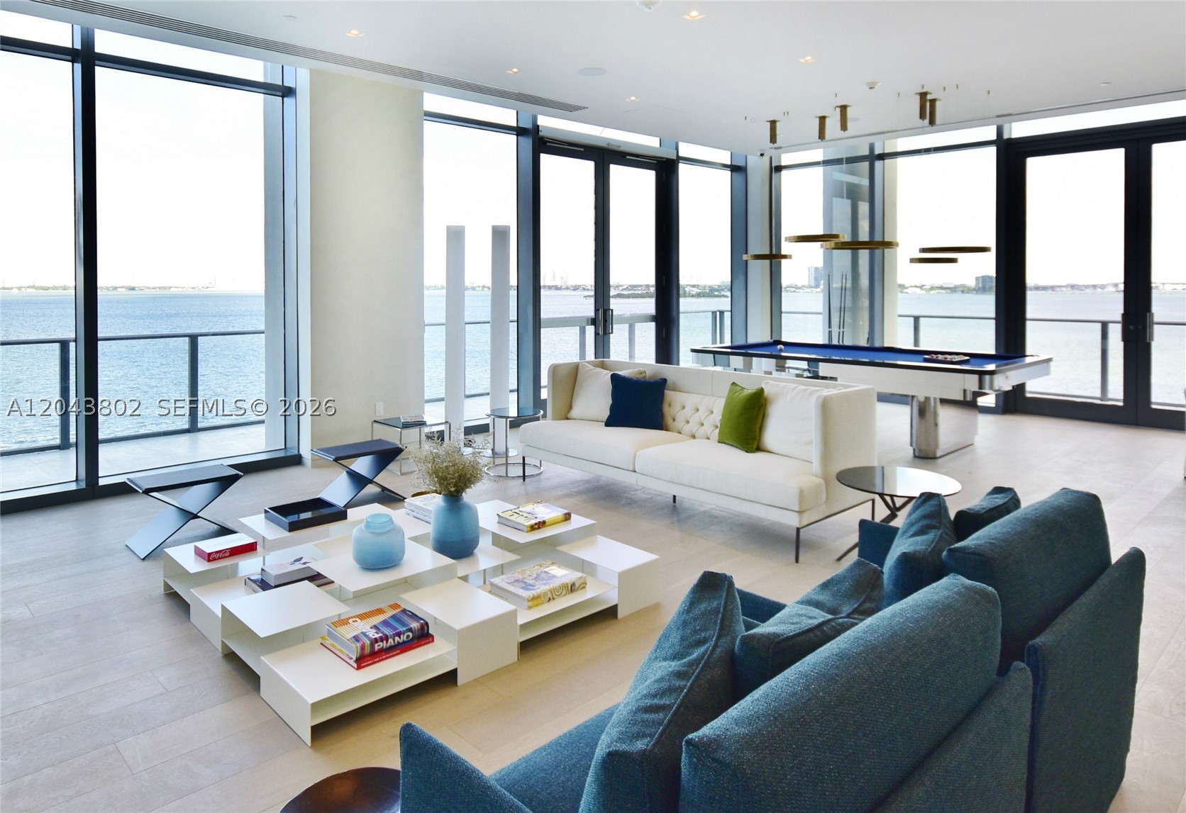 ONE PARAISO CONDO - Residential