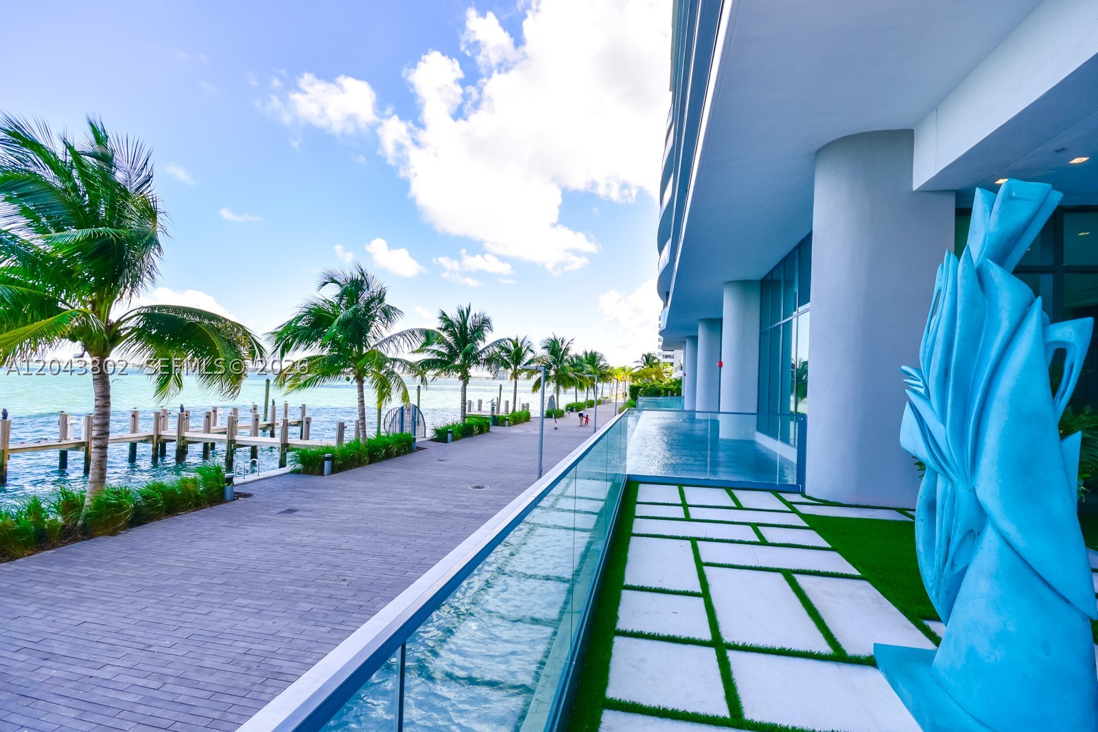 ONE PARAISO CONDO - Residential