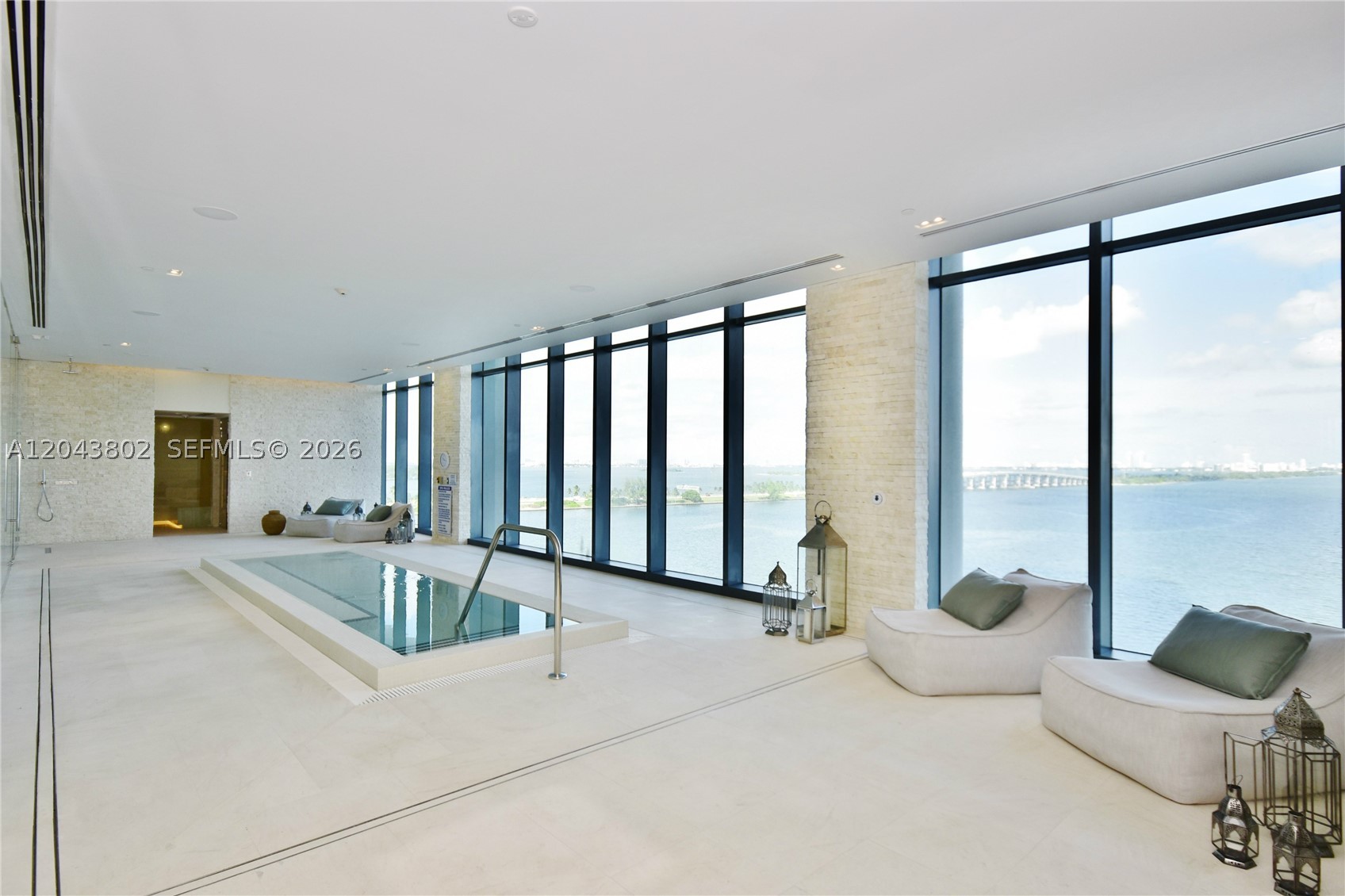 ONE PARAISO CONDO - Residential
