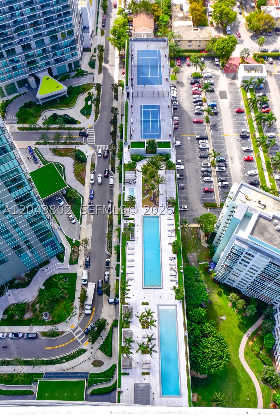 ONE PARAISO CONDO - Residential