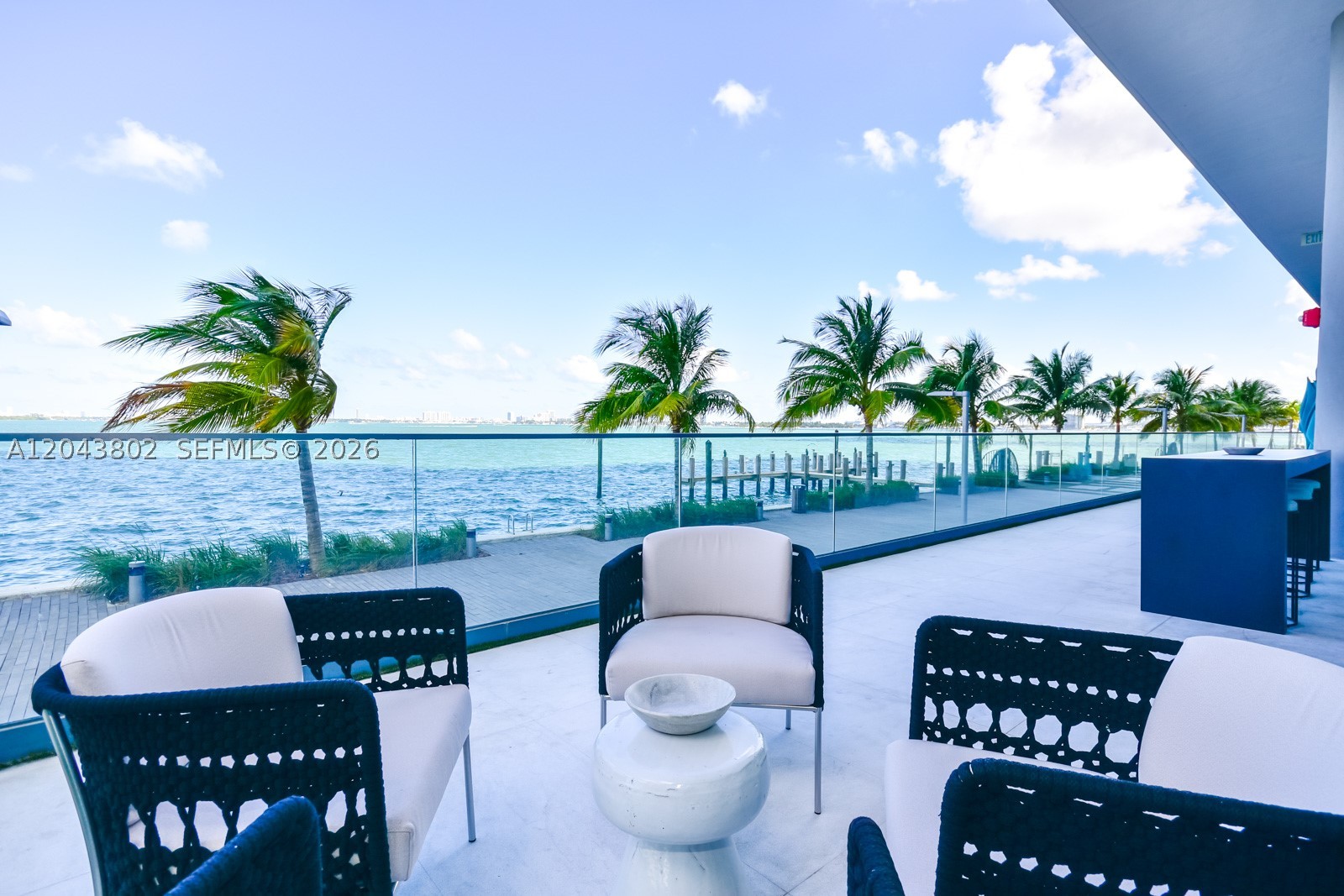 ONE PARAISO CONDO - Residential
